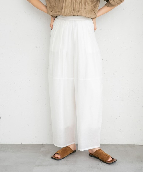 KBF（ケイビーエフ）の「ボリュームシアーコクーンパンツ（その他パンツ・レディース・オフホワイト/ブラック/ラベンダー・ONE）」の12枚目の写真