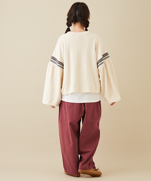 CUBE SUGAR（キューブシュガー）の「微起毛ツイルラクゆるっとパンツ（その他パンツ・レディース・カーキ/ベージュ/チャコールグレー/ナチュラル/レッド・M）」の8枚目の写真