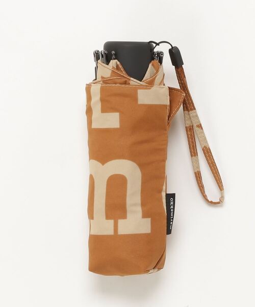 marimekko（マリメッコ）の「【JAPAN EXCLUSIVE】Logo / Mini Manual（折りたたみ傘・レディース・ベージュ・FREE）」の4枚目の写真