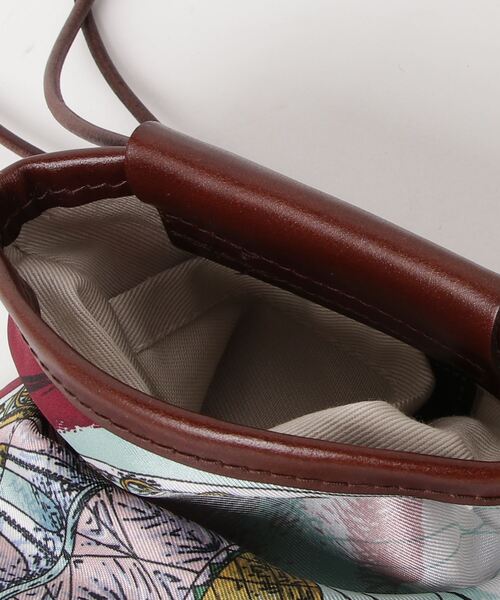 manipuri（マニプリ）の「manipuri スマホショルダー 133253002（ショルダーバッグ・レディース・オレンジ/ワイン・FREE）」の5枚目の写真