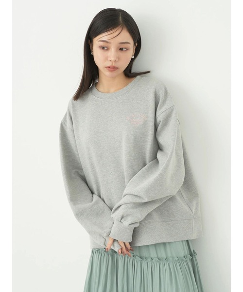 earth music&ecology（アースミュージックアンドエコロジー）の「アソートロゴスウェット(グレー)（スウェット・レディース・杢グレー・FREE）」の2枚目の写真