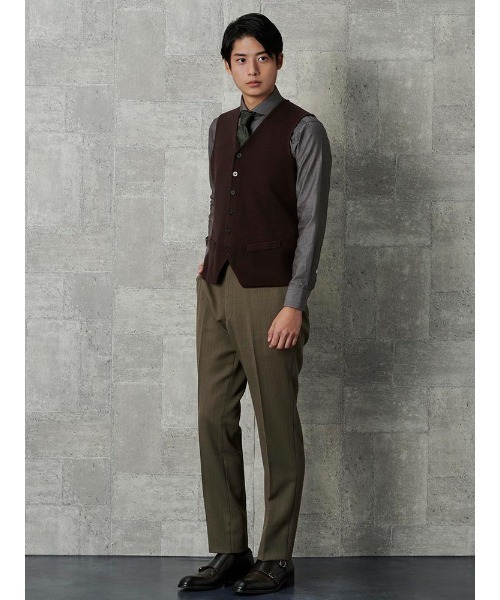 Perfect Suit FActory(パーフェクトスーツファクトリー)の「TRANS CONTINENTS BIZニットジレ ブラック/グレー/ブラウン/ネイビー(ベスト・メンズ・ブラウン/ネイビー/チャコールグレー/ブラック・LL/L/M)」の22枚目の写真
