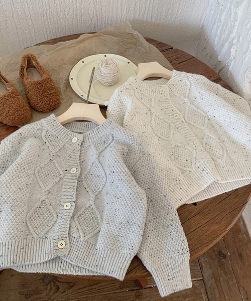 aimoha(アイモハ)の「【aimoha-KIDS-】子供服 かわいい編みカーディガン (AW)(カーディガン/ボレロ・キッズ・グレー/ホワイト・110/130/90/120/100)」の14枚目の写真