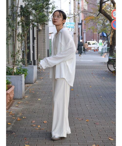 Ungrid（アングリッド）の「楊柳ビッグルーズシャツ（シャツ/ブラウス・レディース・イエロー/オフホワイト/ブルー・FREE）」の9枚目の写真