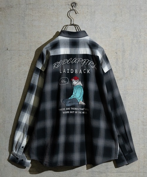 Red Cap Girl（レッドキャプガール）の「【a-r】〔RedCapGirl/レッドキャップガール〕バックイラスト刺繍 オンブレチェック バルーンスリーブ シャツ 長袖（シャツ/ブラウス・レディース・マルチ/ブラック/ブルー/ホワイト/ブラック系その他/ホワイト系その他/ブラウン/ベージュ・LARGE/MEDIUM/X-LARGE）」の8枚目の写真