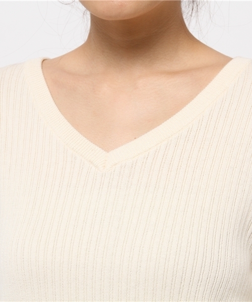 Kastane（カスタネ）の「変形リブVプルオーバー（ニット/セーター・レディース・カーキ/チャコールグレー/アイボリー・FREE）」の9枚目の写真