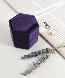 styiro（スタイロ）の「ベルベット リングケース（収納グッズ）」