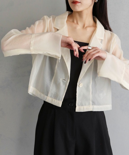 cheriella（シェリエラ）の「【cheriella】WEB限定袖スリットオーガンジージャケット（テーラードジャケット・レディース・アイボリー/ブラック・M）」の5枚目の写真