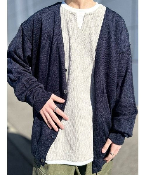 PLUS ONE（プラスワン）の「【PLUS ONE】長袖フェイクレイヤードクロスジャガードキーネック（Tシャツ/カットソー・メンズ・ダークグレー/ライトグレー/グリーン・S/M/L/XL）」の11枚目の写真