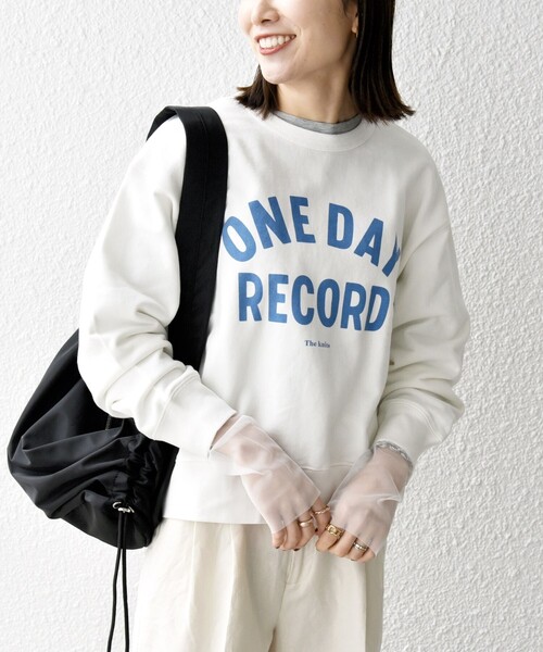 SHIPS any(シップス エニィ)の「【SHIPS any別注】THE KNiTS:〈洗濯機可能〉カレッジ ロゴ スウェット 24SS(スウェット・レディース・グレー/ナチュラル/ホワイト・ONE SIZE)」の20枚目の写真
