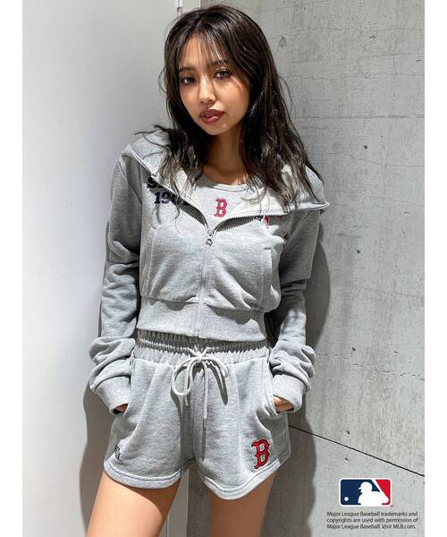 MLB(メジャーリーグベースボール)の「GYDA【MLB】ショートスウェットパーカー(パーカー・レディース・オフホワイト/グレー/ブラック・FREE)」の1枚目の写真