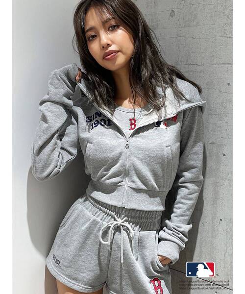 MLB(メジャーリーグベースボール)の「GYDA【MLB】ショートスウェットパーカー(パーカー・レディース・オフホワイト/グレー/ブラック・FREE)」の19枚目の写真