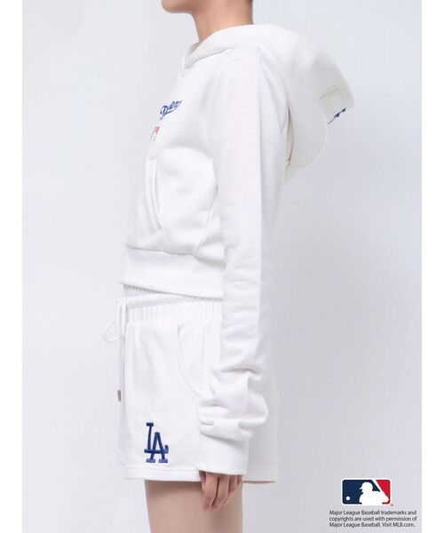 MLB(メジャーリーグベースボール)の「GYDA【MLB】ショートスウェットパーカー(パーカー・レディース・オフホワイト/グレー/ブラック・FREE)」の7枚目の写真