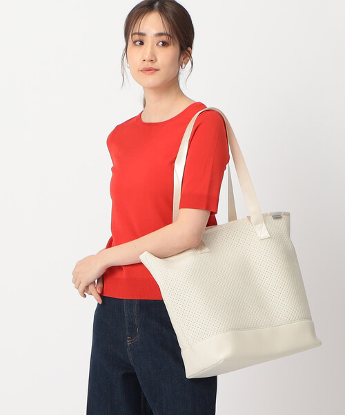 MONO　COMME CA（モノコムサ）の「パンチングショルダートート（トートバッグ・レディース・イエロー/ブラック/グレー/クリーム・FREE）」の12枚目の写真