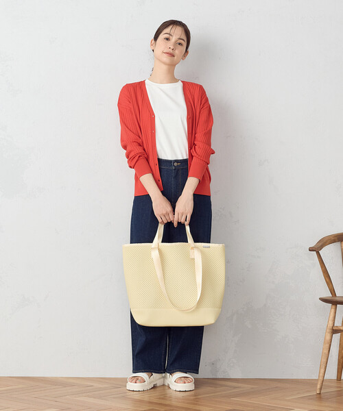 MONO　COMME CA（モノコムサ）の「パンチングショルダートート（トートバッグ・レディース・イエロー/ブラック/グレー/クリーム・FREE）」の15枚目の写真