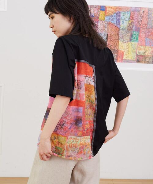 FRAPBOIS(フラボア)の「チューリップ&アンブレラT(Tシャツ/カットソー・レディース・ブラック・1)」の3枚目の写真