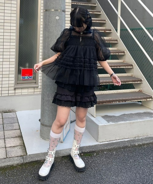 Candy Stripper(キャンディストリッパー)の「PRECOCIOUS FRILL ショーツ(その他パンツ・レディース・ブラック/アイボリー・2)」の9枚目の写真