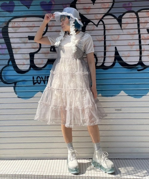 Candy Stripper(キャンディストリッパー)の「PRECOCIOUS FRILL ショーツ(その他パンツ・レディース・ブラック/アイボリー・2)」の11枚目の写真