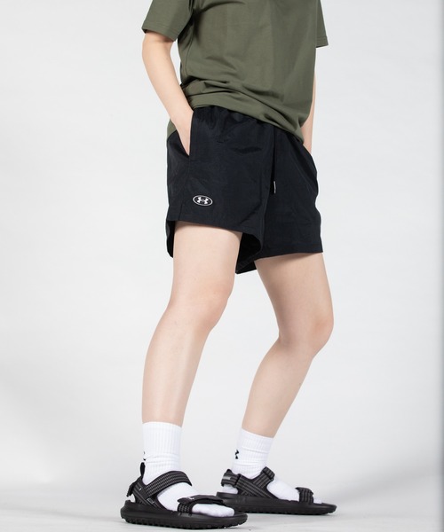 UNDER ARMOUR(アンダーアーマー)の「UAアイコン クリンクル ウーブン ボレーショーツ(トレーニング/メンズ)(その他パンツ・メンズ・ブラック・L/M/XXL/S/XL)」の3枚目の写真