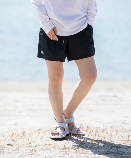 UNDER ARMOUR(アンダーアーマー)の「UAアイコン クリンクル ウーブン ボレーショーツ(トレーニング/メンズ)(その他パンツ・メンズ・ブラック・L/M/XXL/S/XL)」の8枚目の写真