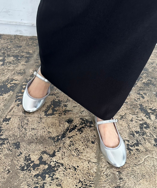 CATWORTH（カットワース）の「【CATWORTH/カットワース】opera pumps（パンプス・レディース・シルバー・40/6/30cm）」の2枚目の写真