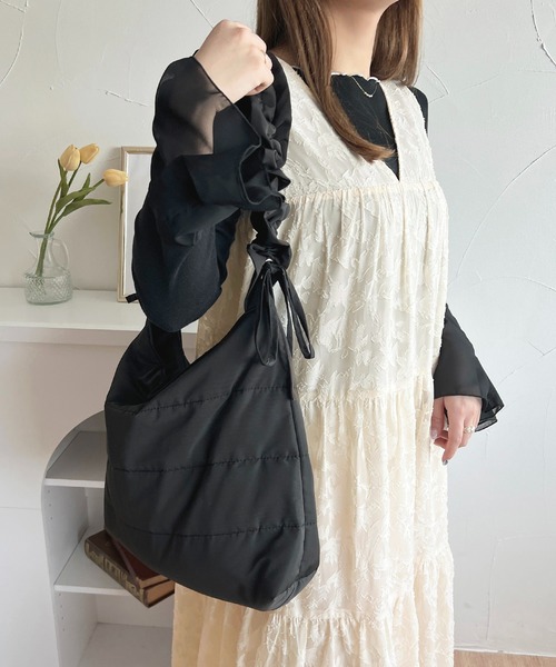 apres jour（アプレジュール）の「ギャザーショルダーバッグ【ZOZOTOWN限定アイテム】（ショルダーバッグ・レディース・ブラック/アイボリー/ピンク・FREE）」の15枚目の写真