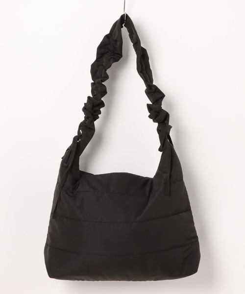 apres jour（アプレジュール）の「ギャザーショルダーバッグ【ZOZOTOWN限定アイテム】（ショルダーバッグ・レディース・ブラック/アイボリー/ピンク・FREE）」の4枚目の写真