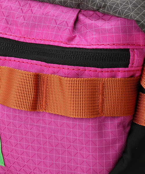 BRAIN DEAD（ブレインデット）の「【BRAIN DEAD/ブレインデッド】EQUIPMENT HIP BAG T00003631D124（ボディバッグ/ウエストポーチ・レディース・ピンク・FREE）」の16枚目の写真