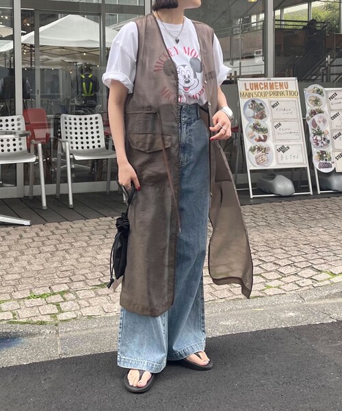 fredy emue(フレディエミュ)の「シアーロングジレ(ベスト・レディース・ブラウン/オフホワイト・38)」の18枚目の写真