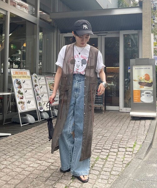 fredy emue(フレディエミュ)の「シアーロングジレ(ベスト・レディース・ブラウン/オフホワイト・38)」の19枚目の写真