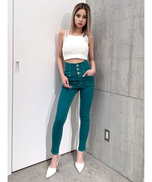 GYDA（ジェイダ）の「レースレイヤービスチェ（キャミソール・レディース・オフホワイト/ブラック・FREE）」の3枚目の写真