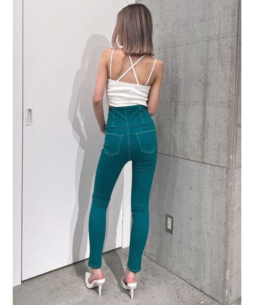 GYDA（ジェイダ）の「レースレイヤービスチェ（キャミソール・レディース・オフホワイト/ブラック・FREE）」の7枚目の写真