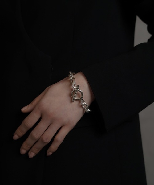 ISOLATION（アイソレーション）の「【ISOLATION / アイソレーション】Silver925 Oval Chain Bracelet / シルバー925 オーバルチェーンブレスレット（ブレスレット・メンズ・シルバー・20.5cm/18cm）」の4枚目の写真