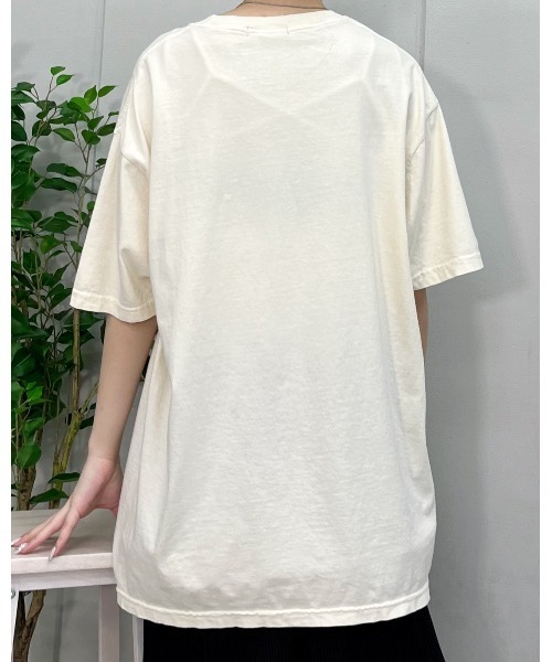 MODISH GAZE(モディシュガゼ)の「【MODISH GAZE】LOVEロゴプリント ピグメント加工 ビッグシルエットTシャツ (CP)(Tシャツ/カットソー・レディース・ネイビー/アイボリー/スミクロ・FREE)」の8枚目の写真