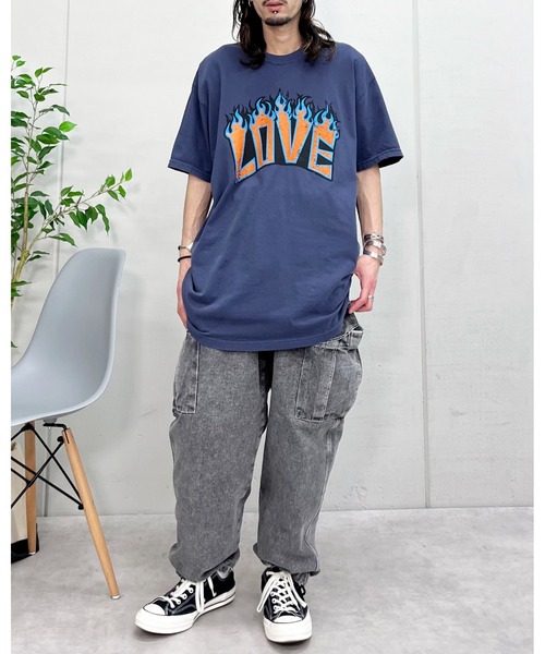MODISH GAZE(モディシュガゼ)の「【MODISH GAZE】LOVEロゴプリント ピグメント加工 ビッグシルエットTシャツ (CP)(Tシャツ/カットソー・レディース・ネイビー/アイボリー/スミクロ・FREE)」の12枚目の写真