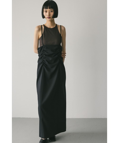 STYLEMIXER(スタイルミキサー)の「シャーリングサスペンダースカート(スカート・レディース・グレー/カーキ/ブラック・MEDIUM/SMALL)」の6枚目の写真