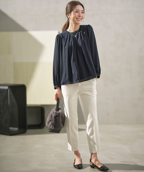 組曲（クミキョク）の「ジョーゼットシフォン タックブラウス（シャツ/ブラウス・レディース・ネイビー系/アイボリー系/ローズ系・3/2）」の6枚目の写真