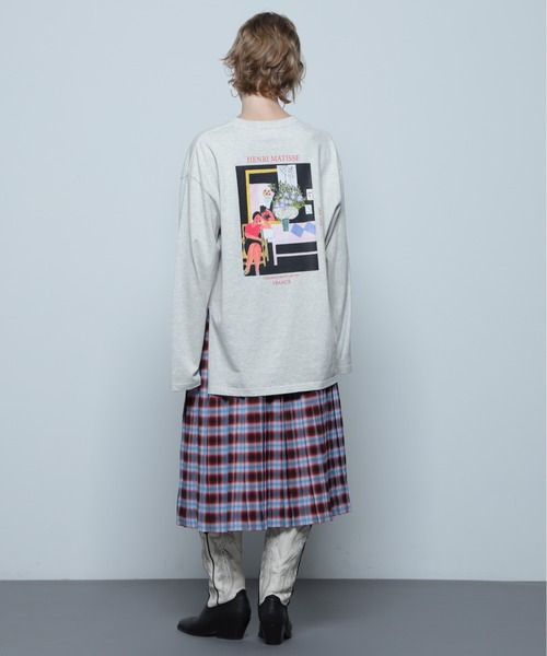 CREOLME(クレオルム)の「(CREOLME)グラフィックアートロングTシャツ(Tシャツ/カットソー・レディース・グレー/ホワイト系その他/ブラウン・FREE)」の13枚目の写真