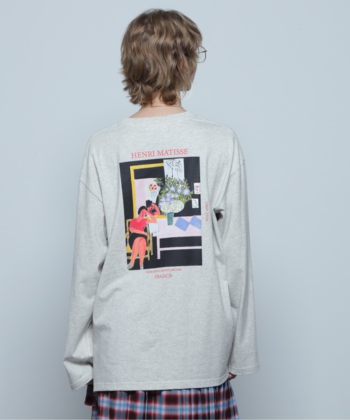 CREOLME(クレオルム)の「(CREOLME)グラフィックアートロングTシャツ(Tシャツ/カットソー・レディース・グレー/ホワイト系その他/ブラウン・FREE)」の16枚目の写真