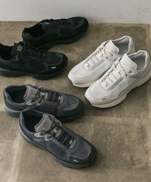 URBAN RESEARCH DOORS（アーバンリサーチドアーズ）の「TRASDEN（スニーカー・メンズ・ブラック/グレー・26/28/27）」の6枚目の写真