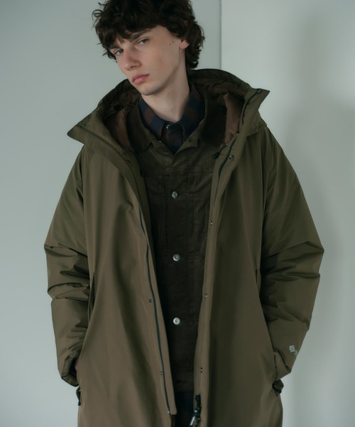 +phenix（プラスフェニックス）の「『別注』+phenix　WINDSTOPPER by GORE-TEX LABS ダウンコート（ダウンジャケット/コート・メンズ・ブラウン/ブラック/ネイビー・X-LARGE/LARGE/MEDIUM/SMALL）」の2枚目の写真