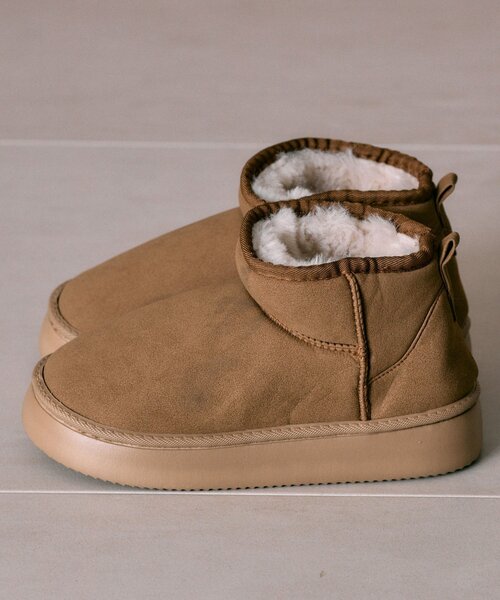 OLIVE des OLIVE（オリーブデオリーブ）の「ムートンブーツ（ブーツ・レディース・ベージュ/キャメル・MEDIUM/LARGE）」の12枚目の写真