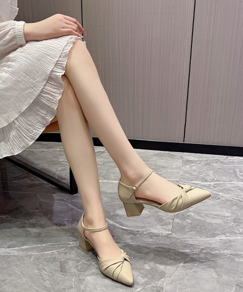 Miniministore（ミニミニストア）の「ツイストパンプス アンクルストラップ美脚（パンプス・レディース・ブラック/アイボリー/ベージュ・22.5cm/24.0cm/23.0cm/23.5cm/24.5cm）」の11枚目の写真