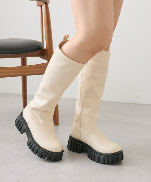 w closet(ダブルクローゼット)の「ロングブーツ(ブーツ・レディース・アイボリー/ブラック/ブラック系その他・MEDIUM/LARGE)」の4枚目の写真