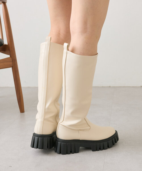 w closet(ダブルクローゼット)の「ロングブーツ(ブーツ・レディース・アイボリー/ブラック/ブラック系その他・MEDIUM/LARGE)」の5枚目の写真