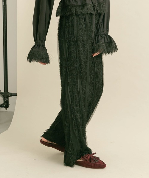 KBF（ケイビーエフ）の「フリンジイージーパンツ（その他パンツ・レディース・ブラック/アイボリー・ONE）」の3枚目の写真