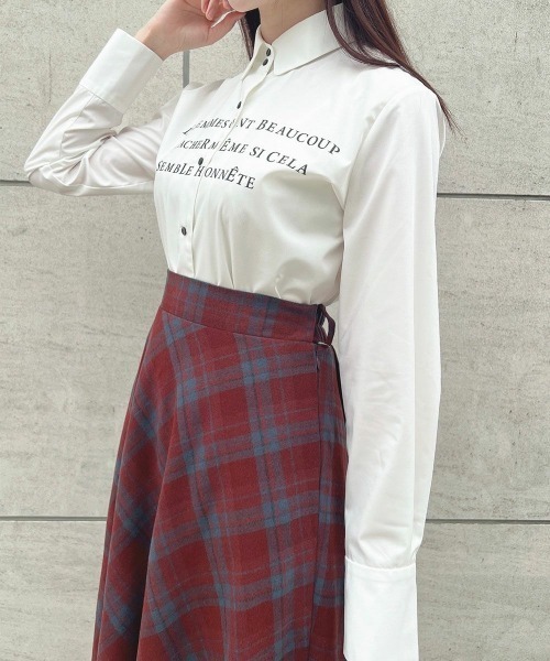 an another angelus（アンアナザーアンジェラス）の「メッセージプリントシャツ/ananotherangelus/fint　フィント（シャツ/ブラウス・レディース・ライトブルー/オフホワイト・FREE）」の4枚目の写真