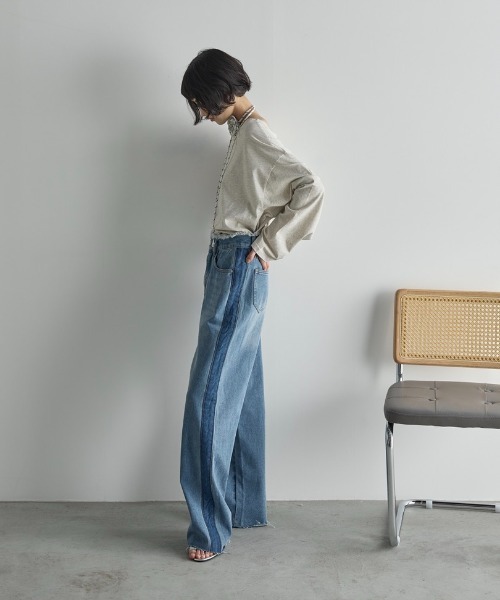 THE YOn（ザヨン）の「サイドラインカットオフヘムデニムパンツ