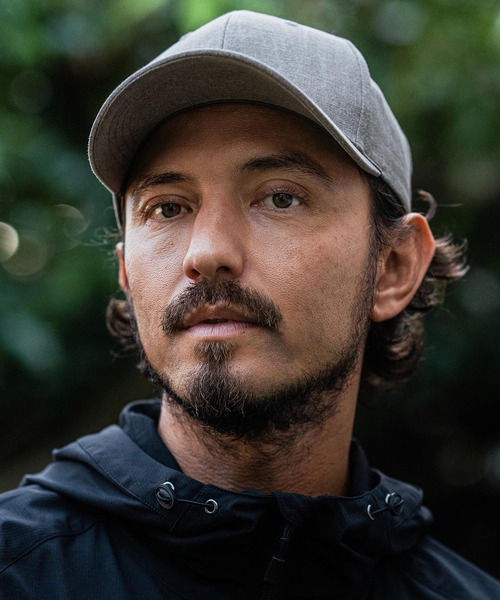 CAMBIO（カンビオ）の「mko12518-Pigment Minimal Cap ローキャップ（キャップ・メンズ・ブラック/ベージュ/ネイビー/グレー・FREE）」の5枚目の写真