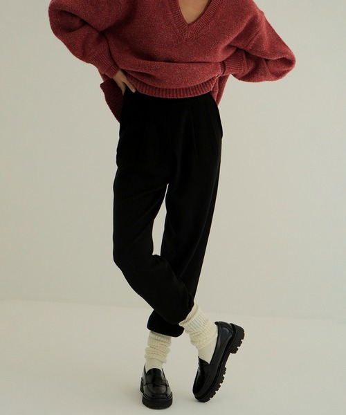 TWO TUCK KNIT TAPERED PANTS（スラックス）｜CLANE（クラネ）の